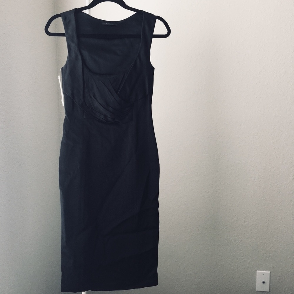  ELIE TAHARI BLACK DRESS